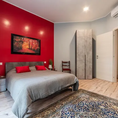 Guesthost - Clodia * Rom